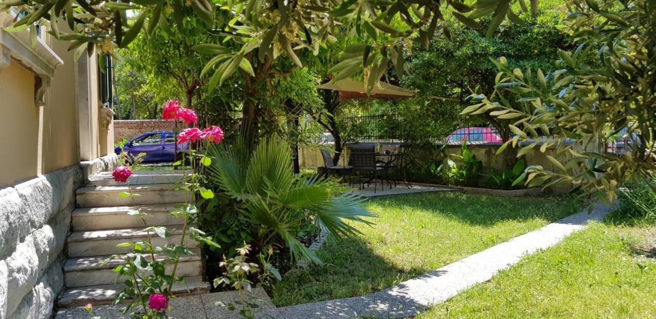 Beach City Pearls Apartments Split Bagian luar foto