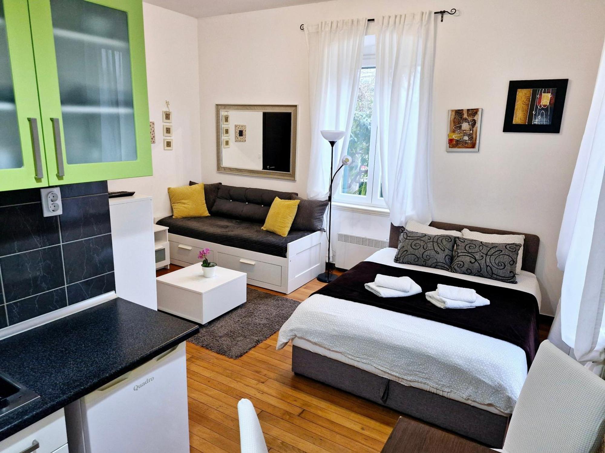 Beach City Pearls Apartments Split Bagian luar foto