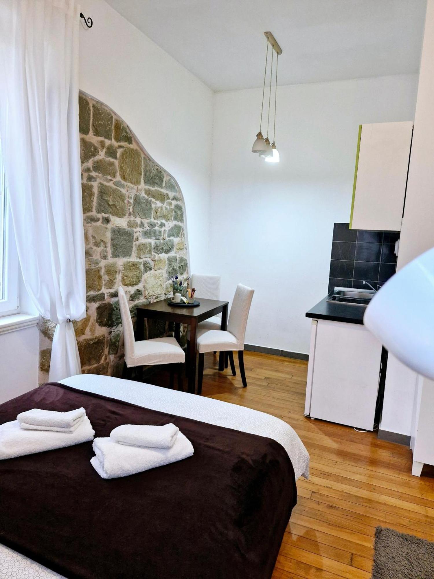 Beach City Pearls Apartments Split Bagian luar foto