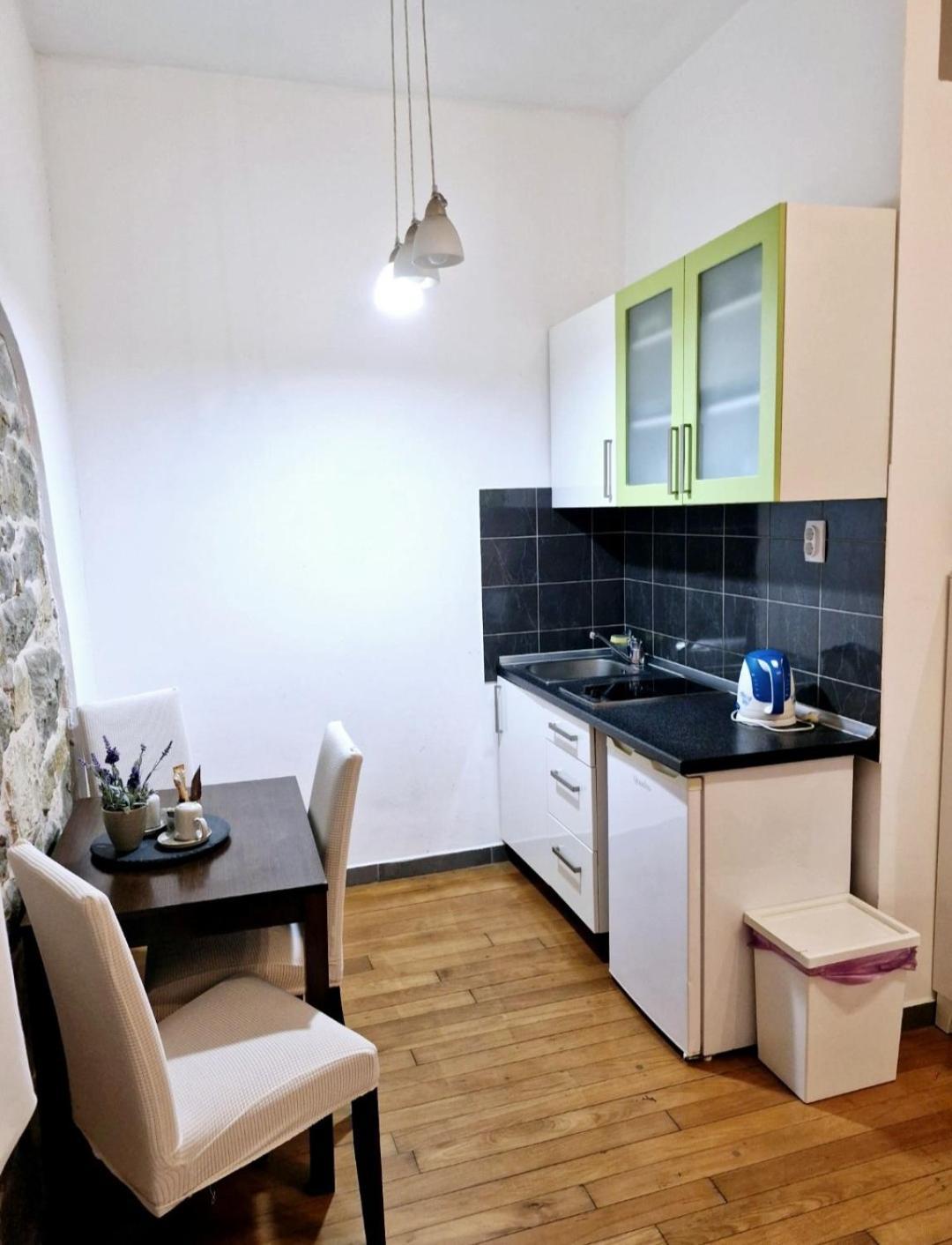 Beach City Pearls Apartments Split Bagian luar foto